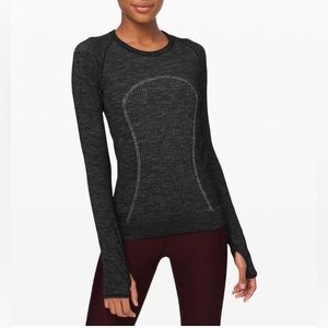 lululemon athletica Black Long Sleeve Wool Swiftly Tech Top EUC like New